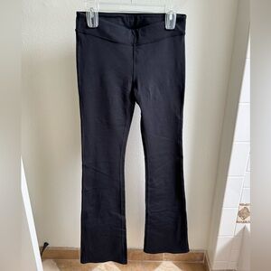 ALO Yoga Airbrush Low-Rise Bootcut Legging